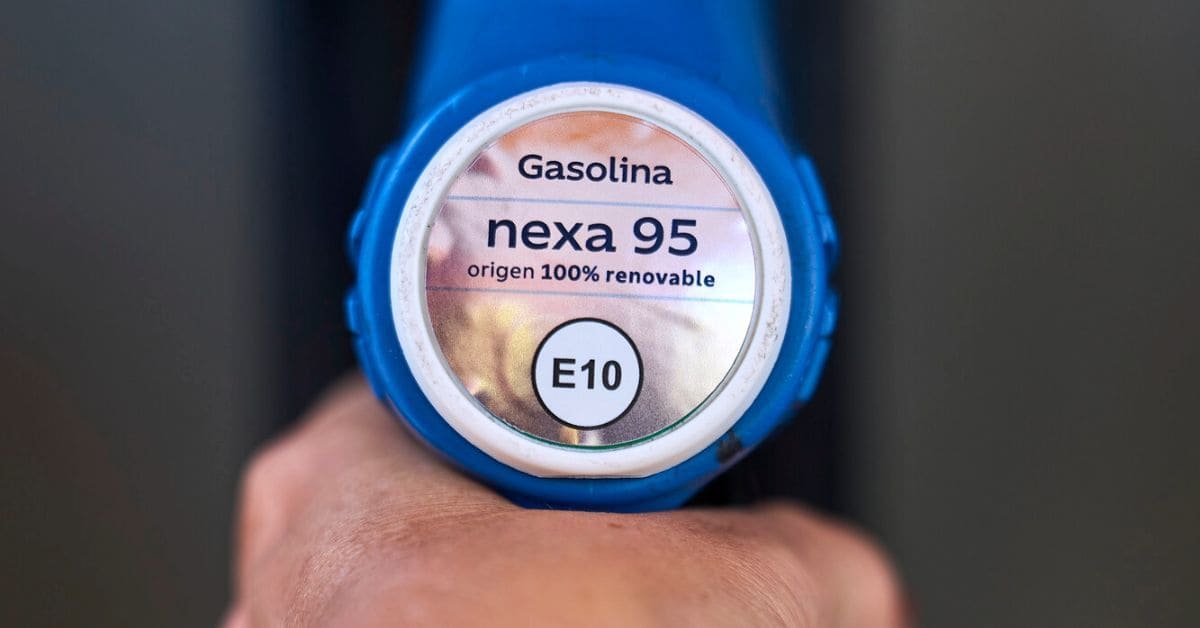 Repsol descarbonización transporte gasolina 100 por cien renovable escala industrial