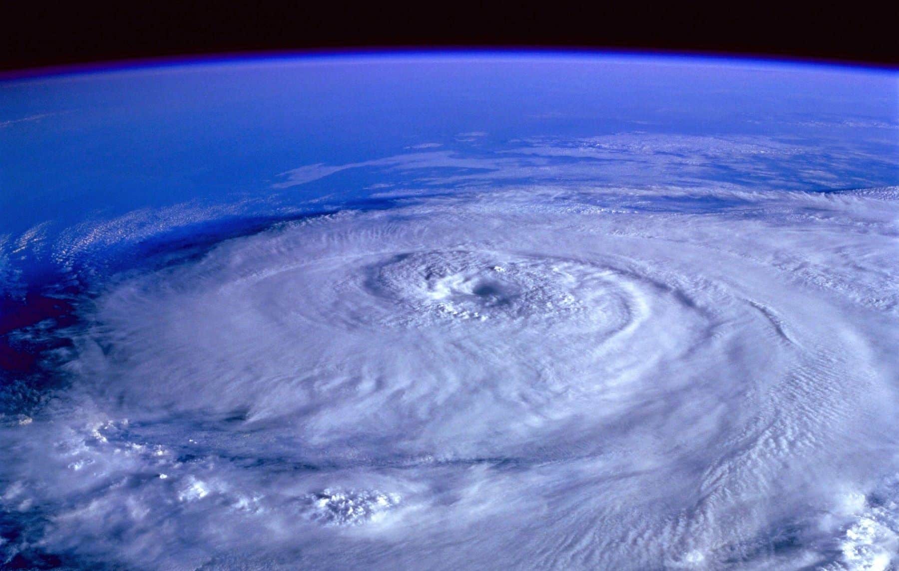 vientos 280 km/h huracán Melissa avanza hacia Jamaica