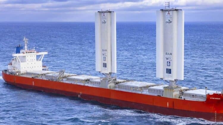 El transporte marino evoluciona sin olvidar su pasado: Construyen buques gigantes con velas extrañas 1 transporte sostenible