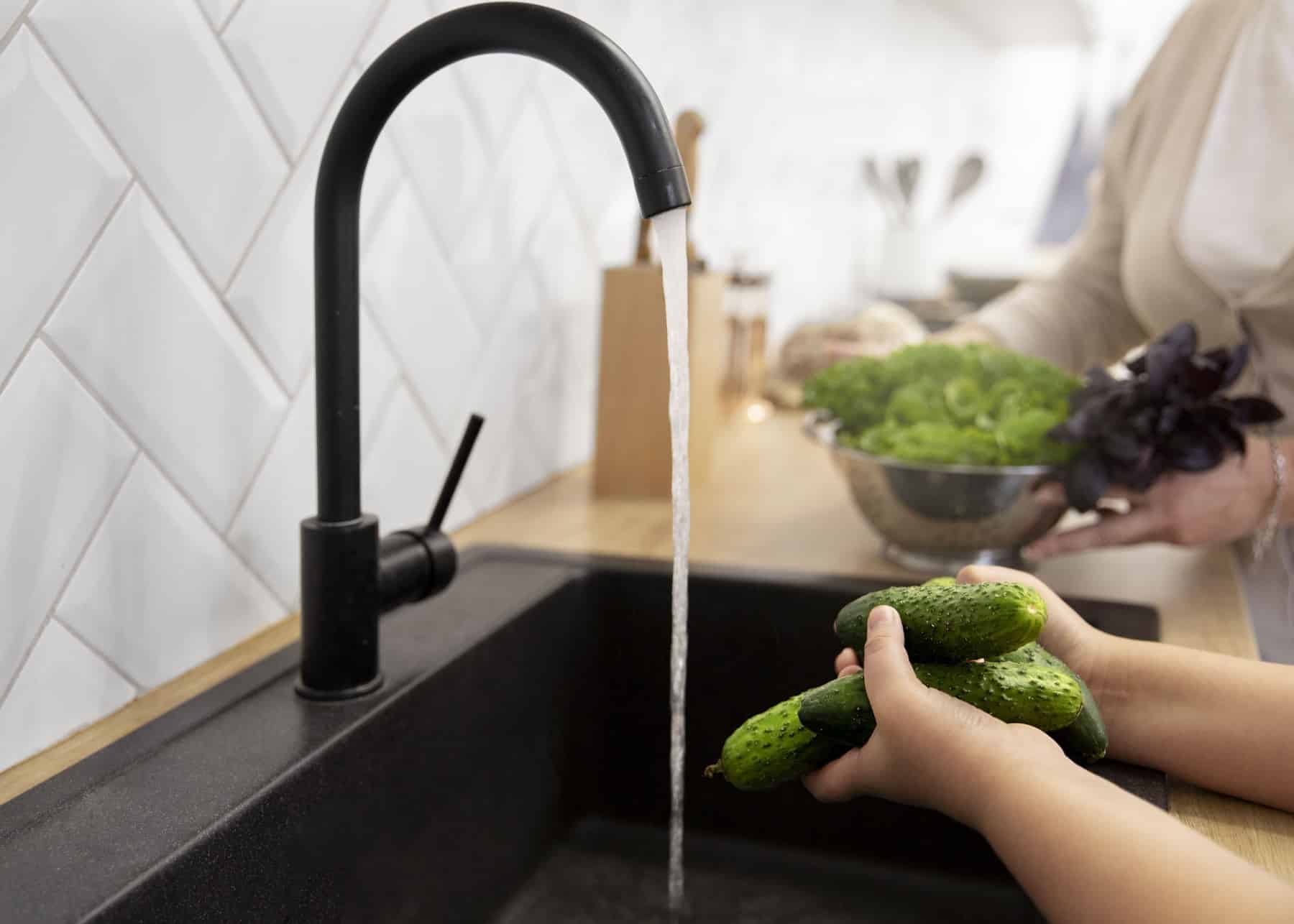 Tasas agua ciudades se paga más triple otras mismo consumo