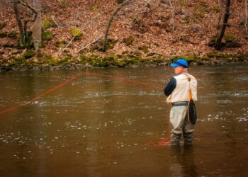 Asturias limita pesca salmón un solo ejemplar pescador año nueva normativa pesca fluvial 2026