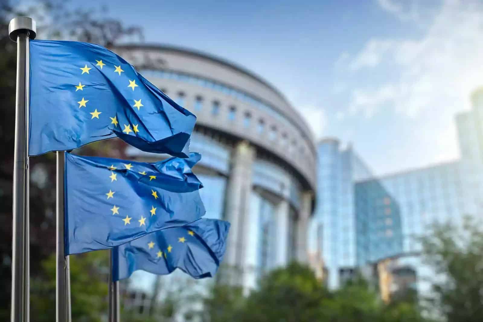 UE cada vez menos verde quieren rebajar requisitos sostenibilidad aplicarlos menos empresas