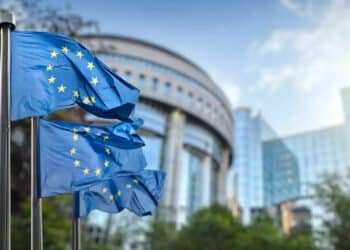 UE cada vez menos verde quieren rebajar requisitos sostenibilidad aplicarlos menos empresas