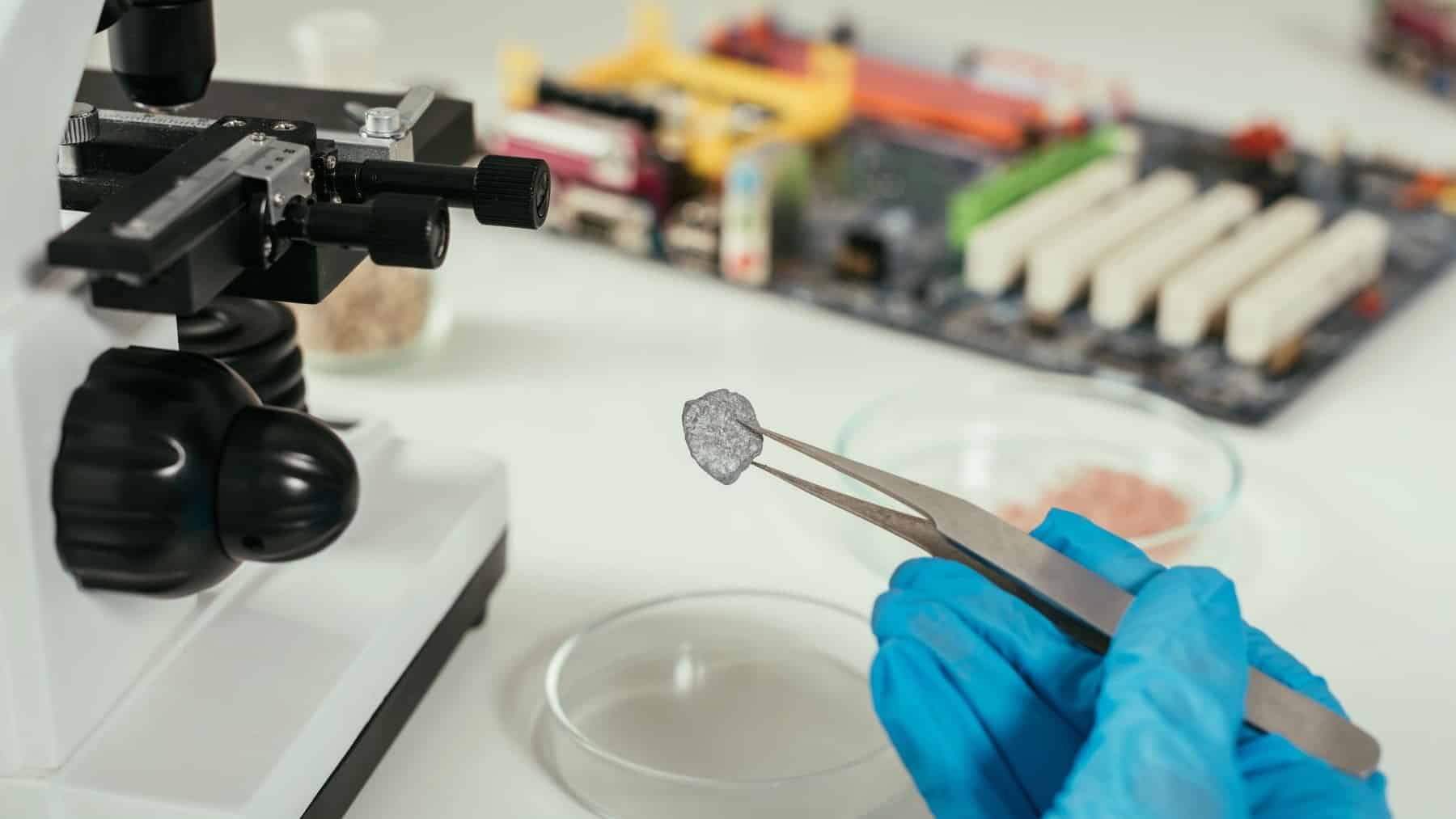 material revolucionario