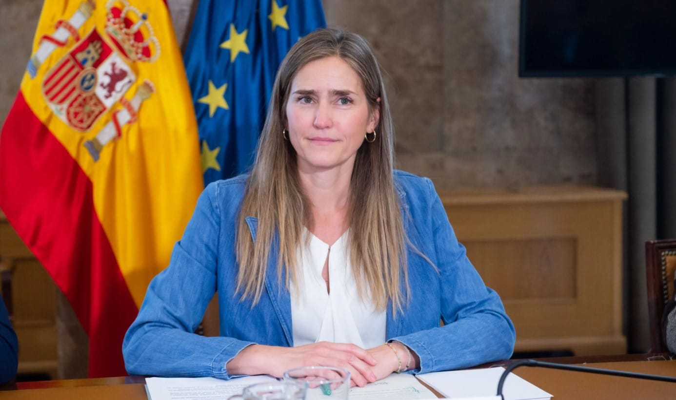 España fija en el 90 % la reducción mínima de CO2 para 2040, según Aagesen