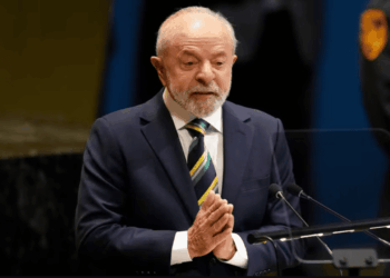 Lula COP30 desafía al mundo: “Los superricos deben pagar la factura del cambio climático” 5 “Lula COP30 exige impuesto a superricos por el cambio climático”.