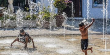 Save the Children alerta: 48 millones de niños al año sufren los efectos de fenómenos climáticos extremos