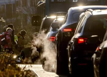 Francia acepta flexibilizar la prohibición de motores térmicos desde 2035 2 Francia acepta flexibilizar la prohibición de motores térmicos desde 2035