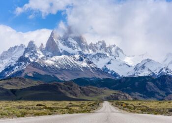 Glaciares en retroceso acelerado por el cambio climático