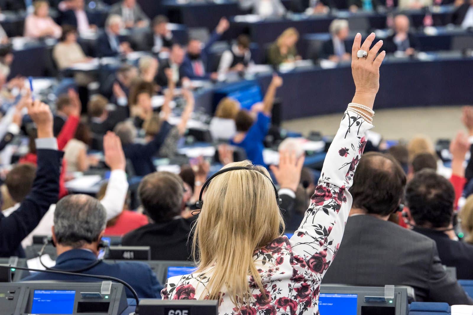 Eurocámara votando legislación clave del Pacto Verde Europeo