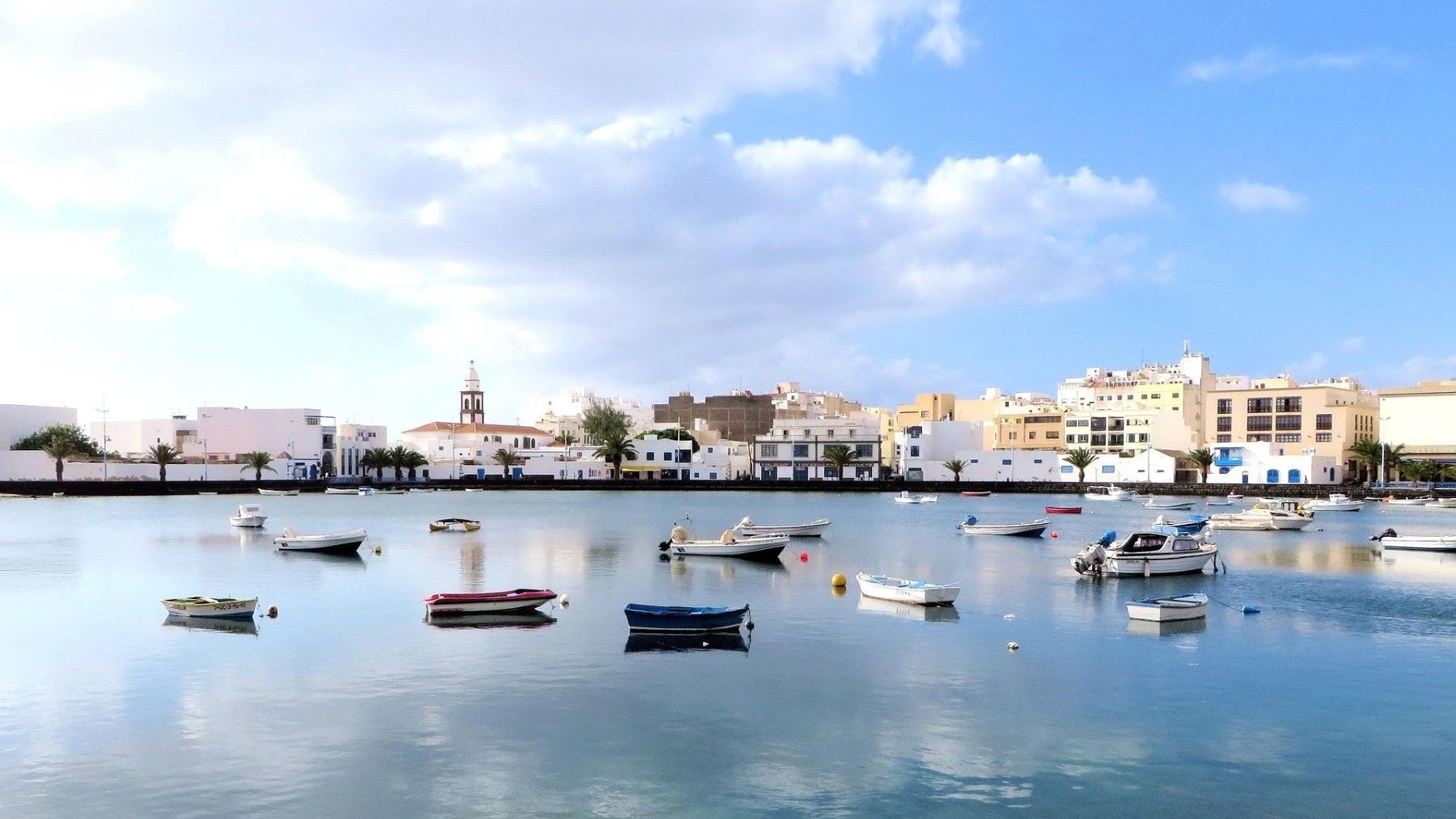 Aplicación de un recubrimiento anticorrosivo con residuos en estructuras metálicas expuestas al mar