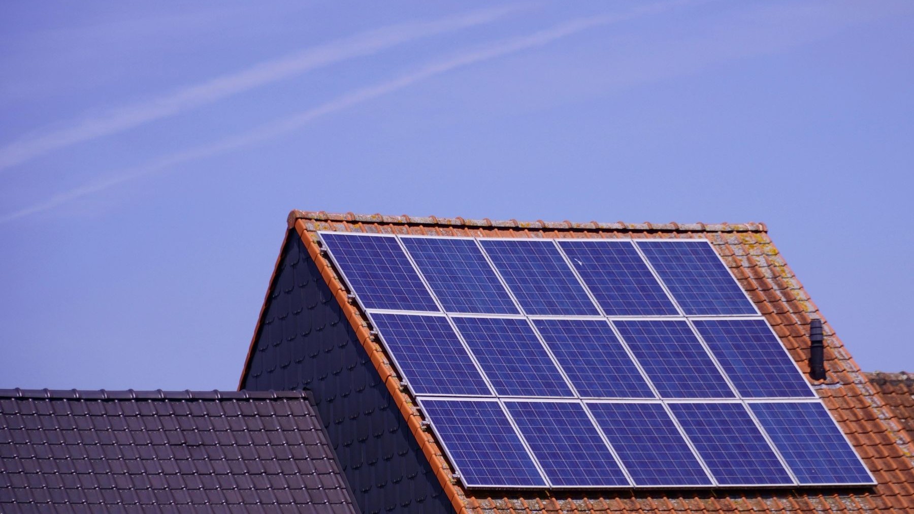 Instalación de energía solar en Jordania afectada por nuevas tarifas