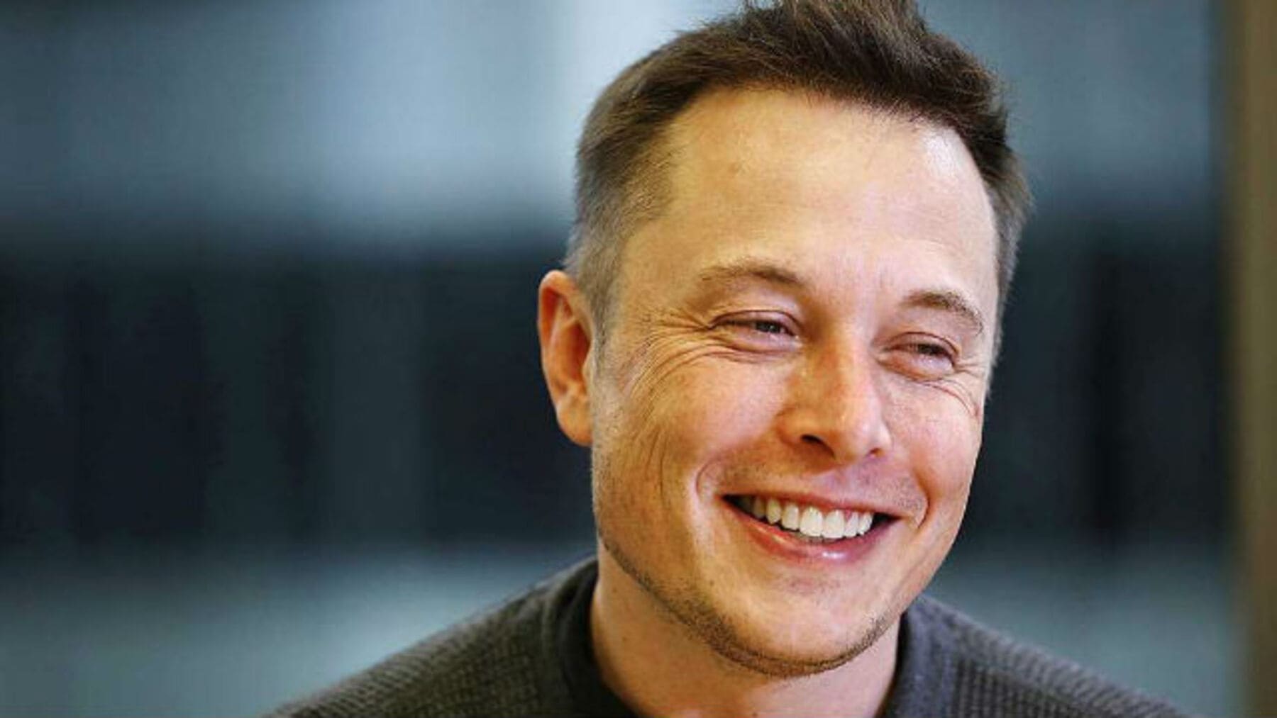 Sara Aagesen critica la planta solar de Elon Musk en España