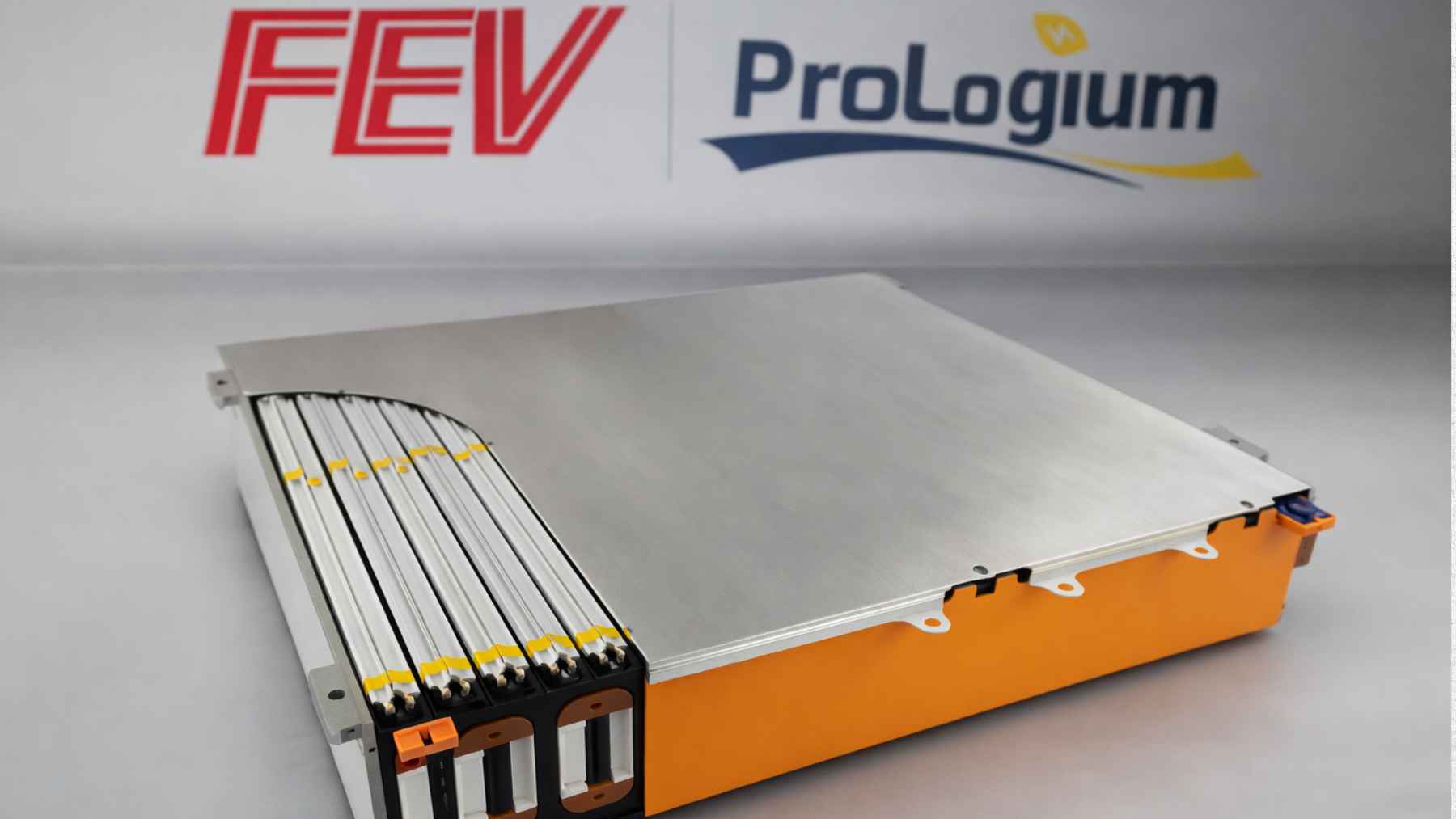 Batería de estado sólido de ProLogium y FEV con diseño compacto, pensada para vehículos eléctricos de larga autonomía
