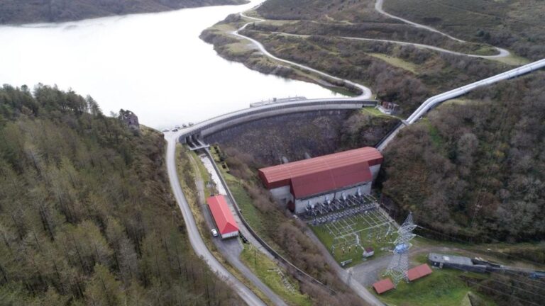 Central hidroeléctrica de Aguayo II financiada por la Unión Europea para renovables