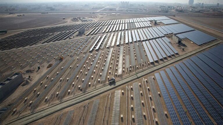 energías renovables irreversibles en planta solar de Abu Dabi