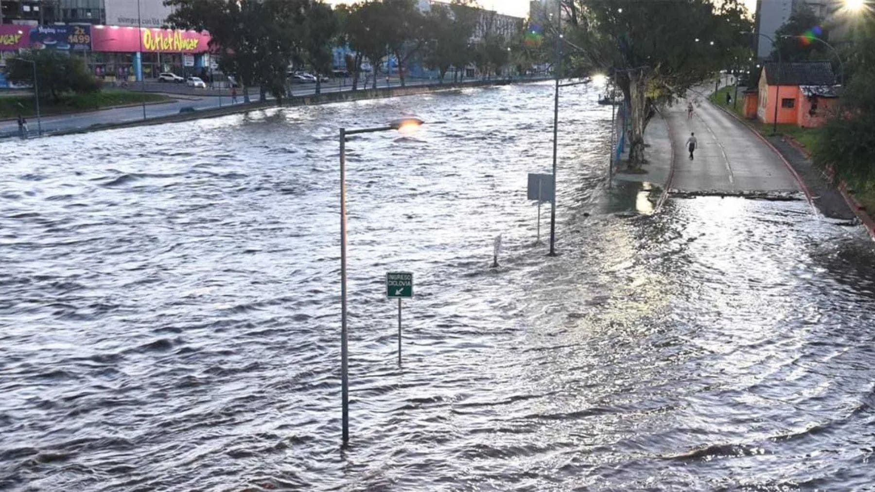 Inundaciones en Córdoba por el desbordamiento del río Sinú tras la polémica por el embalse de Urrá.