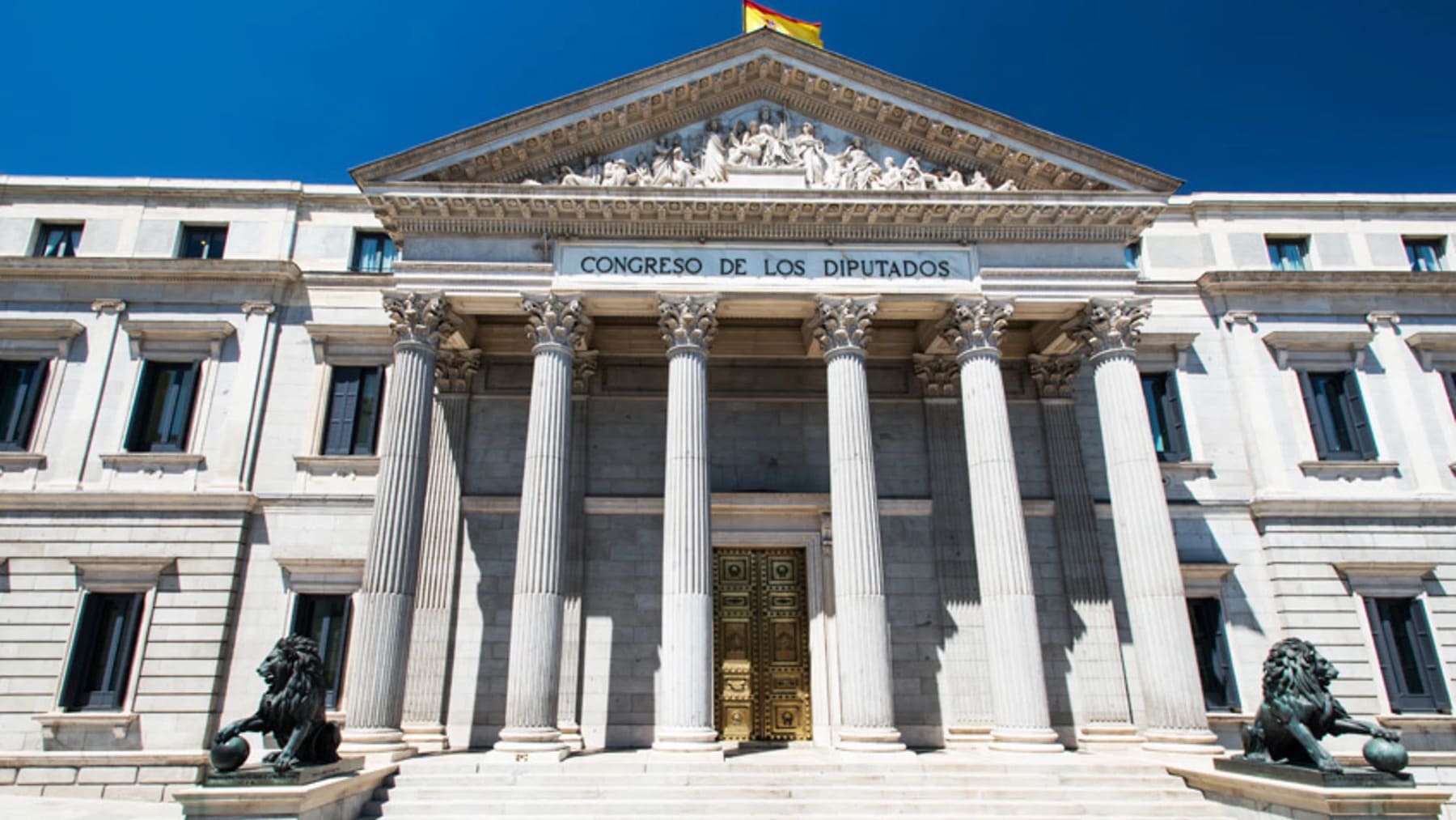 PP, Vox y Junts tumban las ayudas al autoconsumo y al vehículo eléctrico en el Congreso