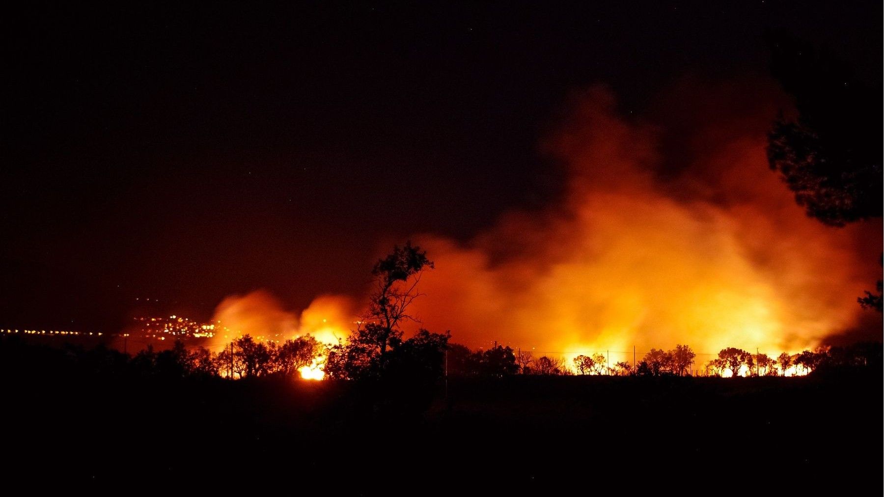 La UE advierte que los incendios forestales serán más devastadores en Europa
