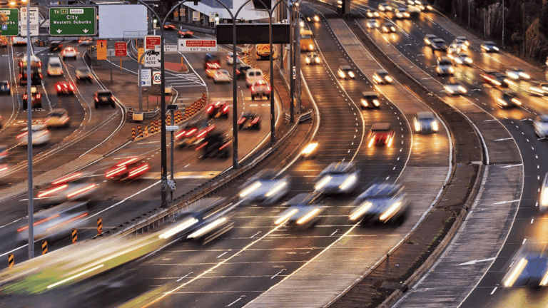 Los españoles priorizan el coche pese a su conciencia climática