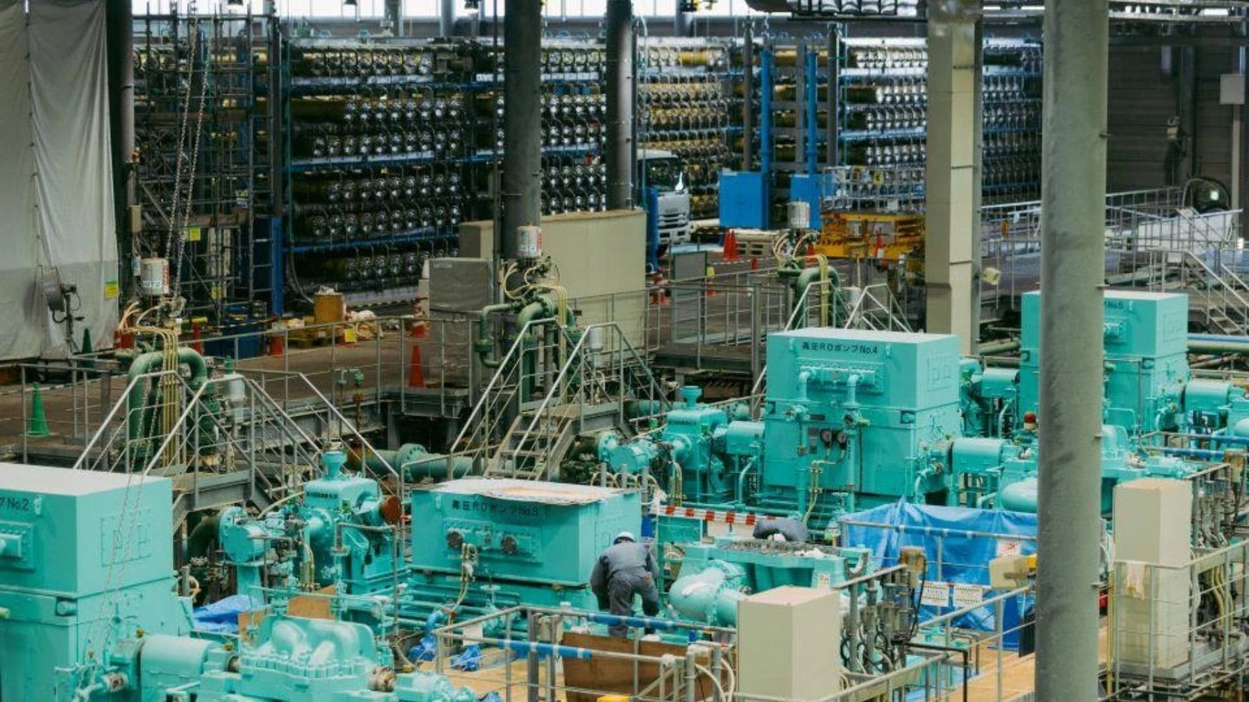 Planta de energía osmótica en Fukuoka (Japón) integrada en una desalinizadora que genera electricidad con agua salada y dulce.