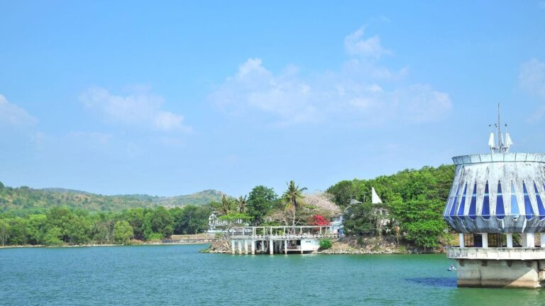 Embalse de Dau Tieng en Vietnam, futuro destino de lujo y turismo ecológico en Asia.
