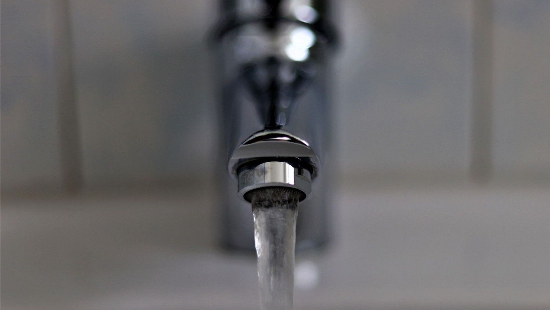 Greenpeace alerta nitratos en agua del grifo en más de la mitad de municipios con mapa interactivo