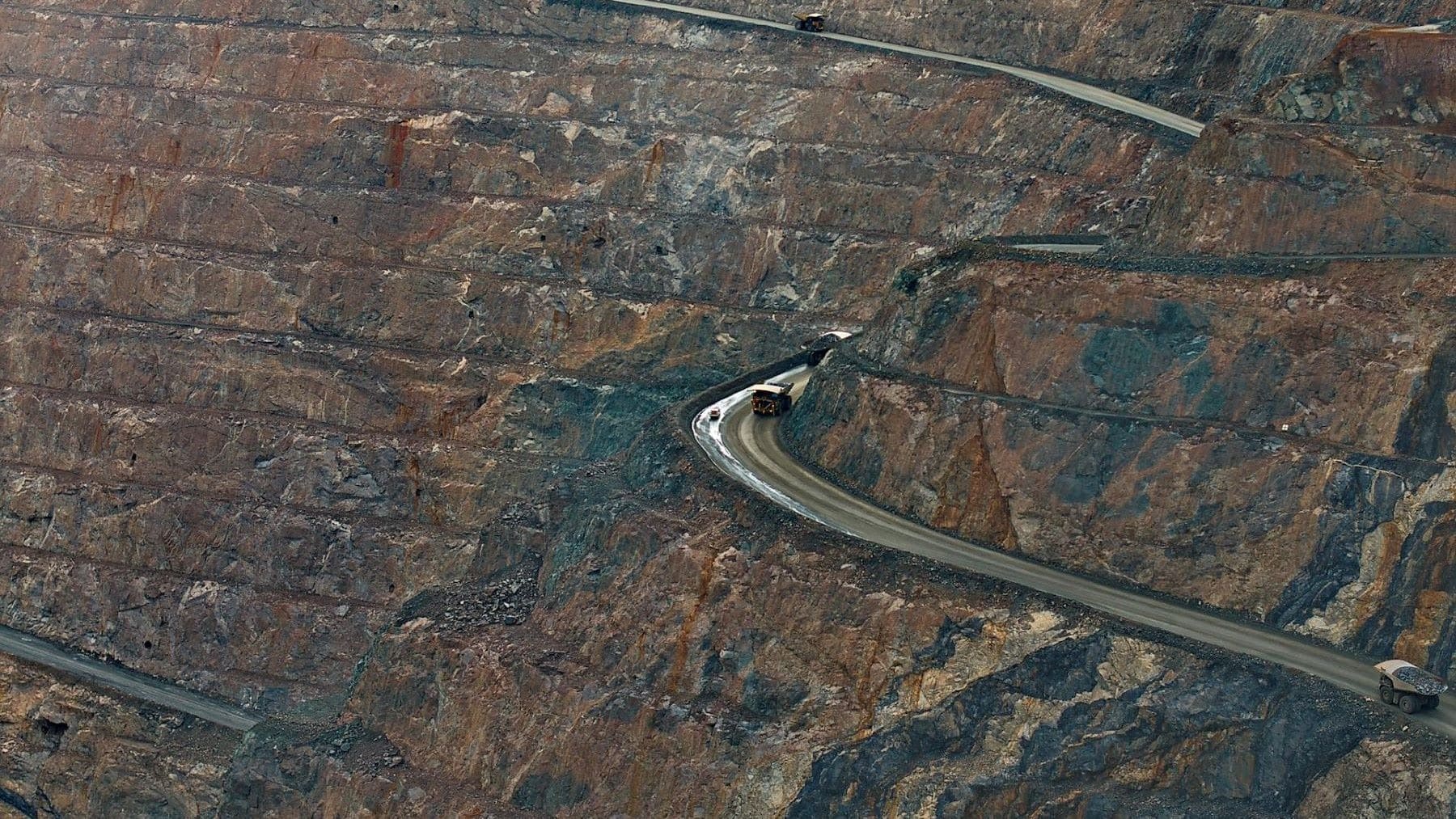 Dependencia de China en tierras raras obliga a invertir 60.000 millones