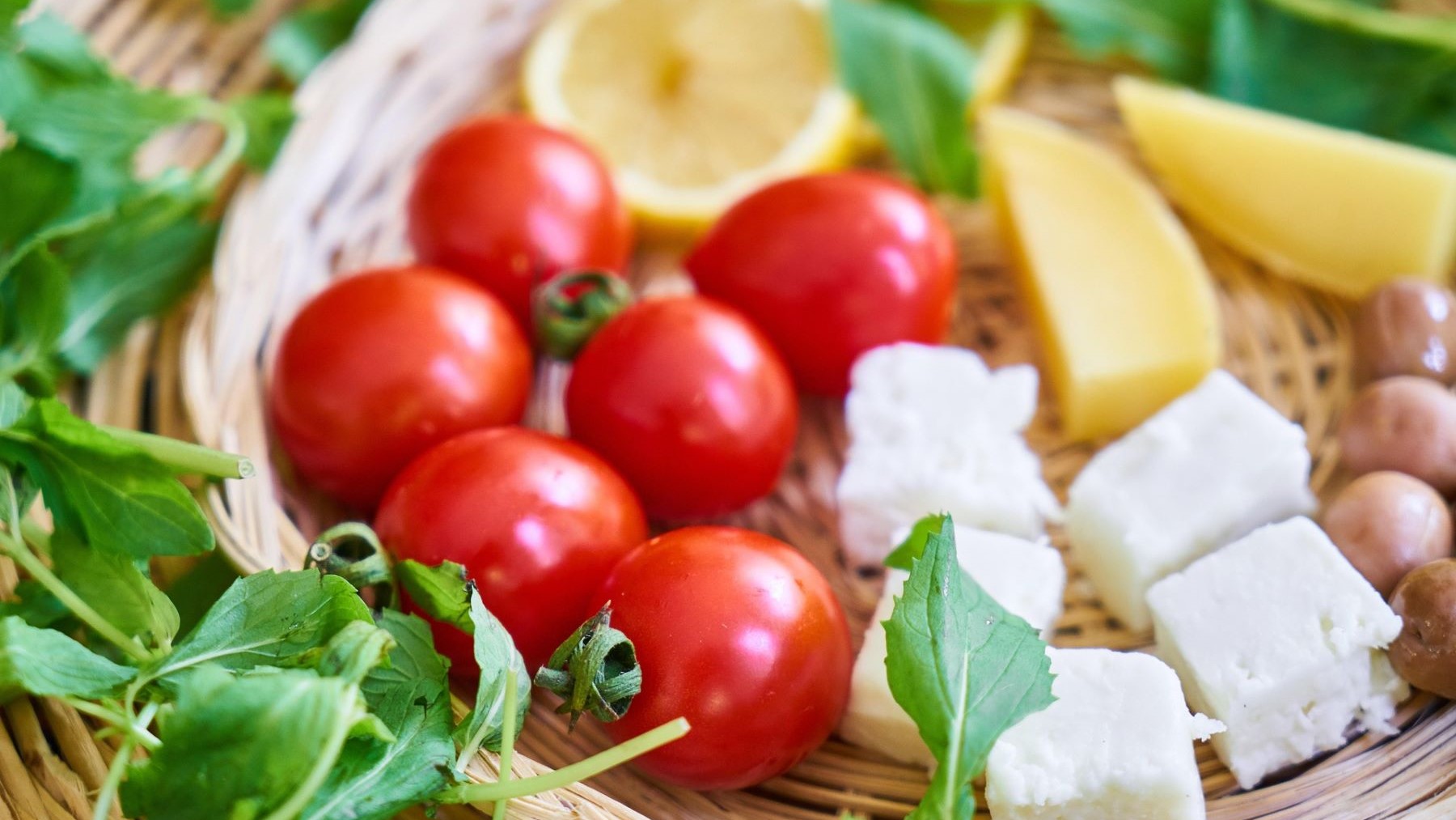 Dieta mediterránea y ejercicio reducen la obesidad infantil en niñas