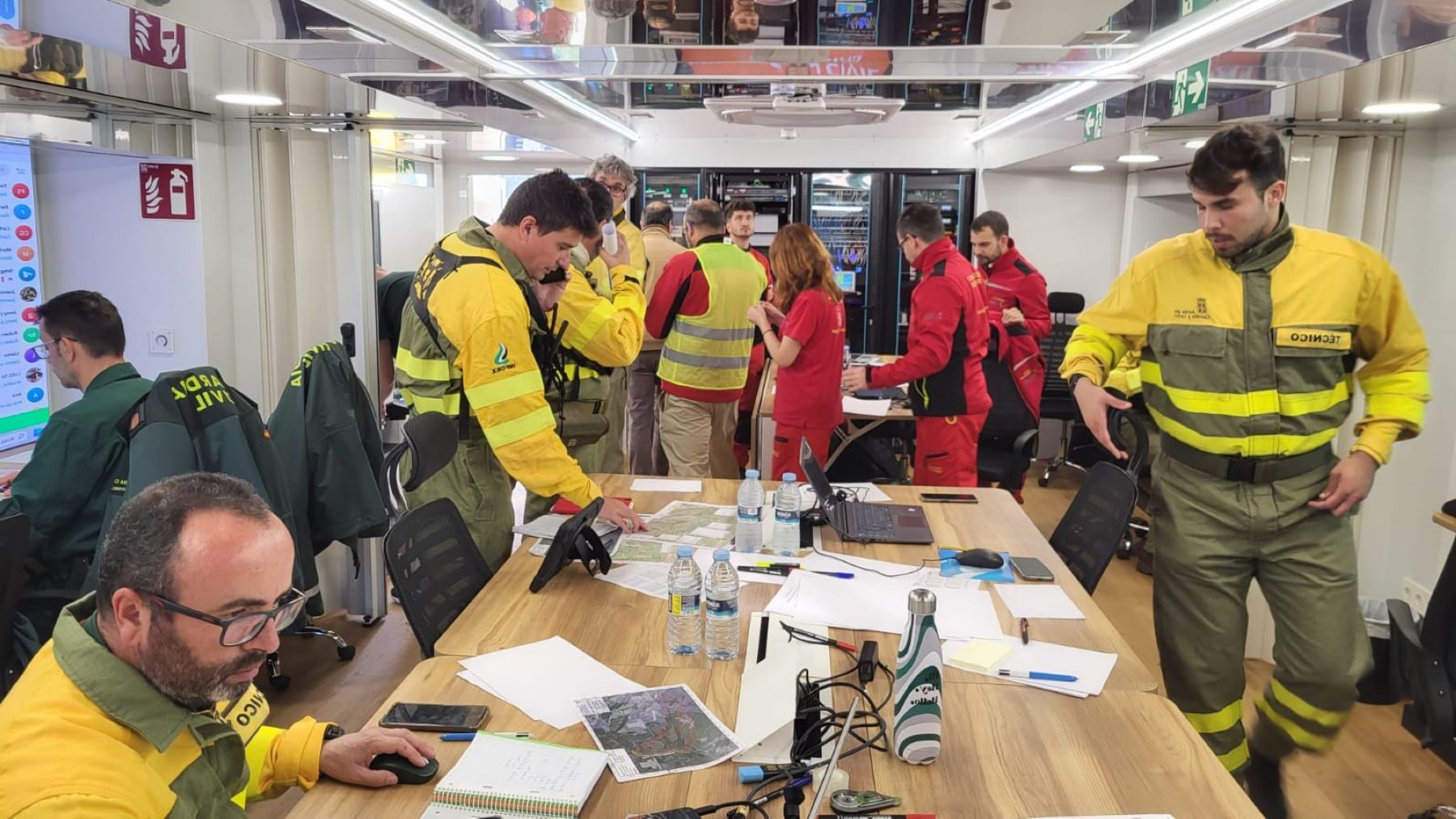 El MITECO refuerza la coordinación frente a incendios forestales con un ejercicio conjunto en la Sierra de Gata