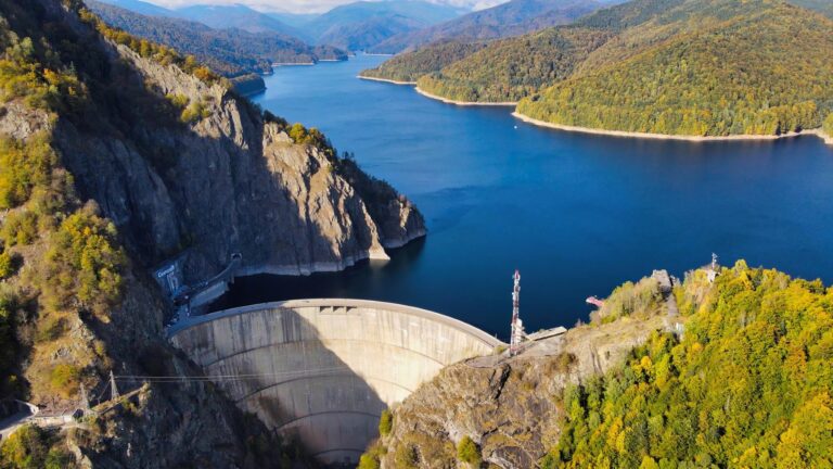 Reservas de agua en España alcanzan niveles récord pero alertan de la desigualdad hídrica en embalses