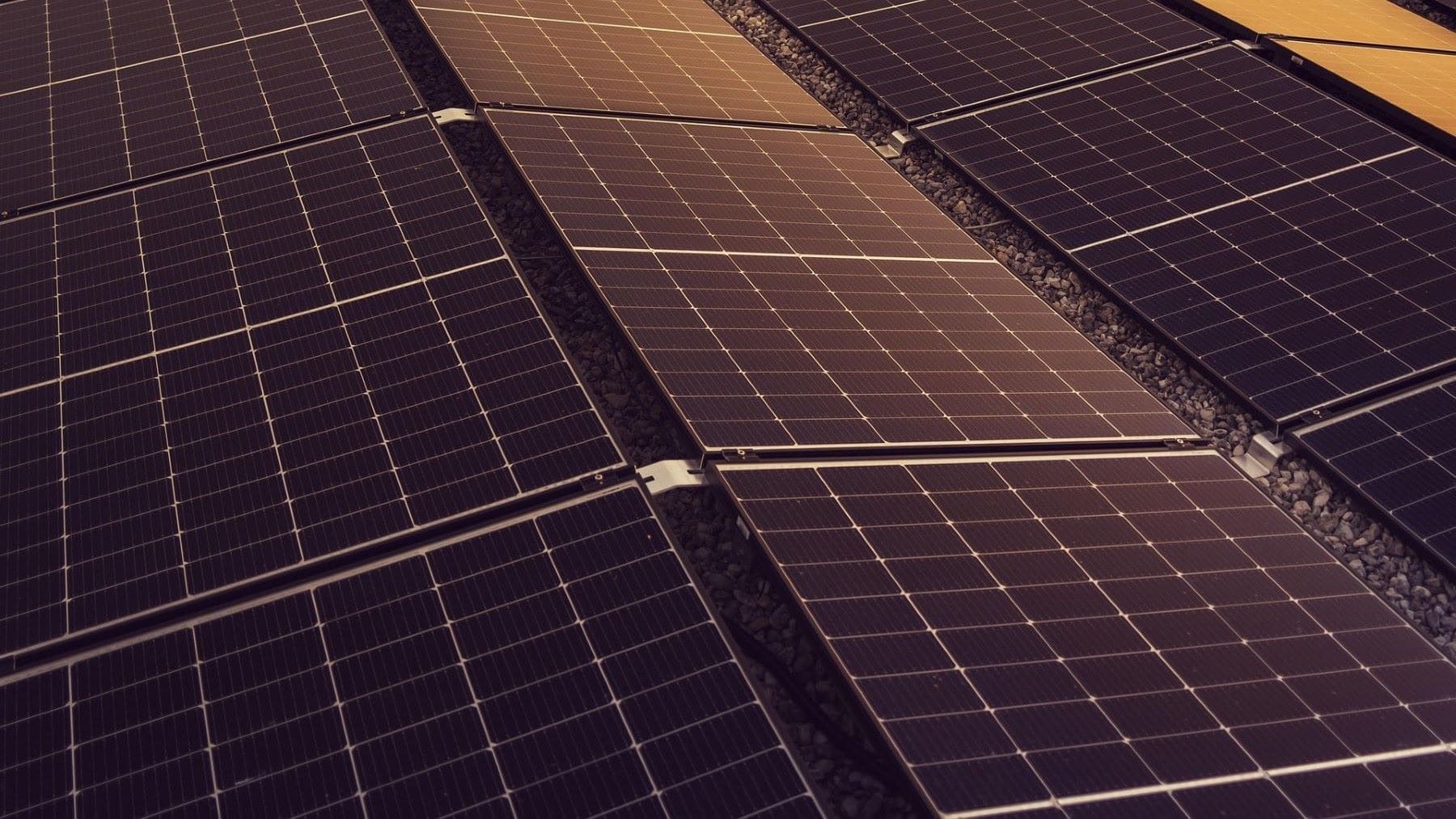 La UE movilizará 20.000 millones en bonos verdes para financiar infraestructuras sostenibles en el mundo