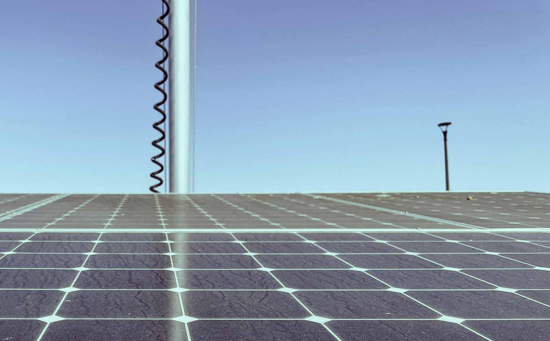 las renovables ya controlan la tensión del sistema eléctrico