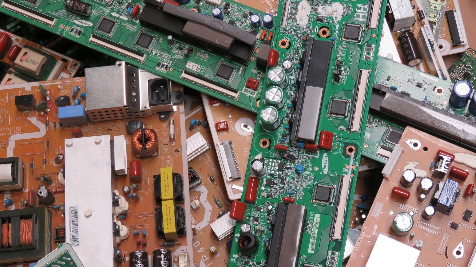 planta de reciclaje de residuos electrónicos en Sevilla para impulsar la economía circular maquinaria reciclaje