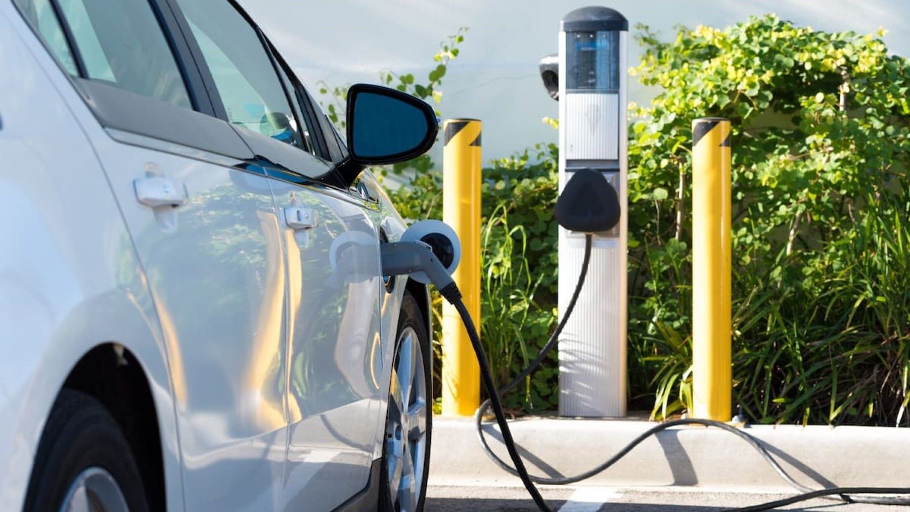 La recarga en AC impulsa la adopción del vehículo eléctrico en las ciudades