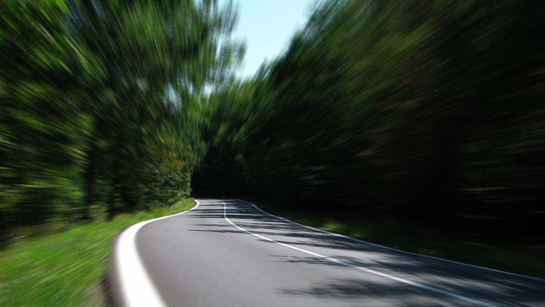 Transportes rehabilita con firmes sostenibles nueve kilómetros de la N-620 en Valladolid