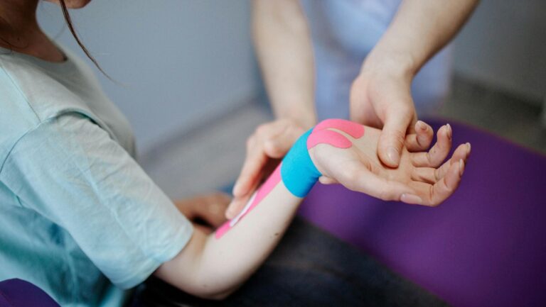 Uso del vendaje kinesiológico en fisioterapia y deporte