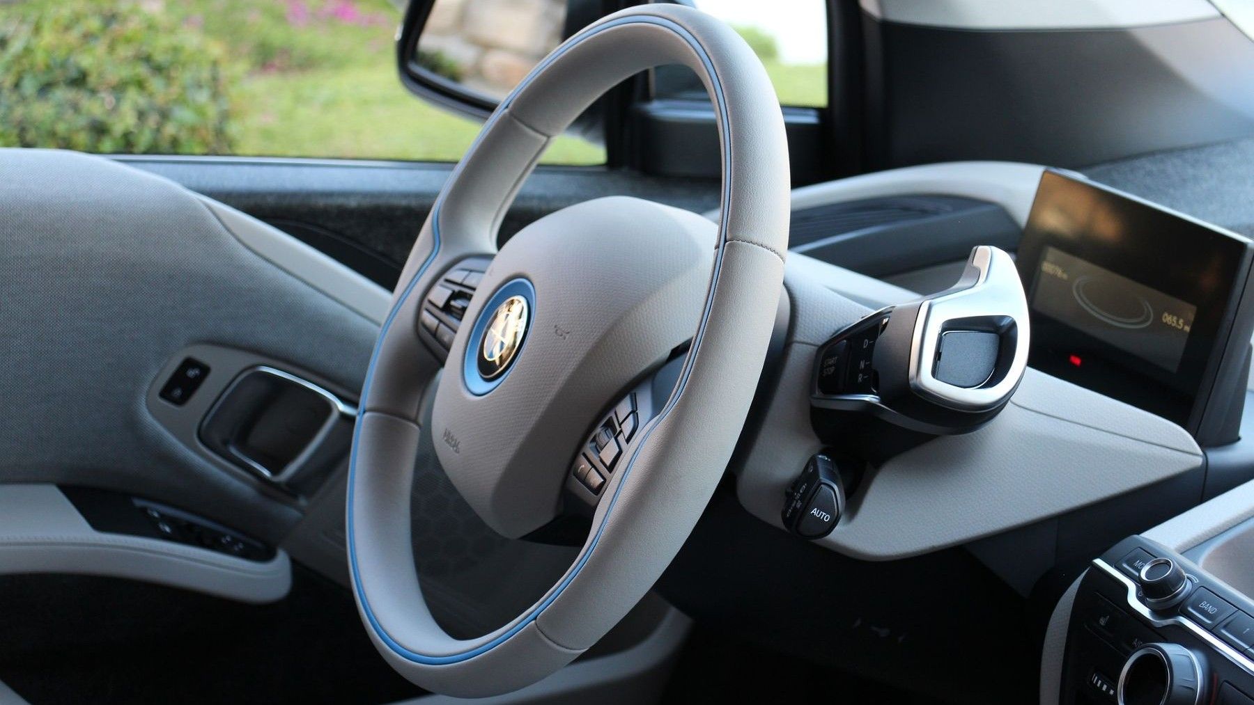 Uno de cada diez conductores se arrepiente de comprar coches eléctricos por problemas reales de uso