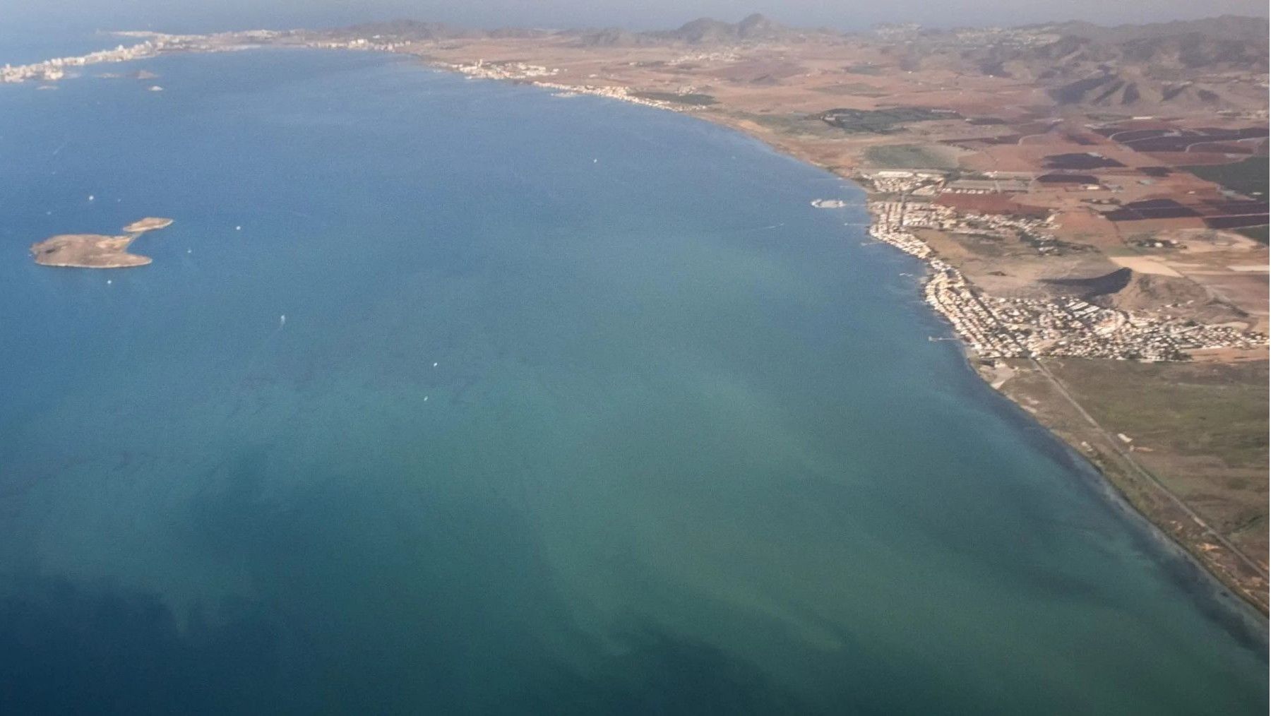 el estado del Mar Menor no mejora pese a la aparente estabilización según un estudio con inteligencia artificial vista aérea