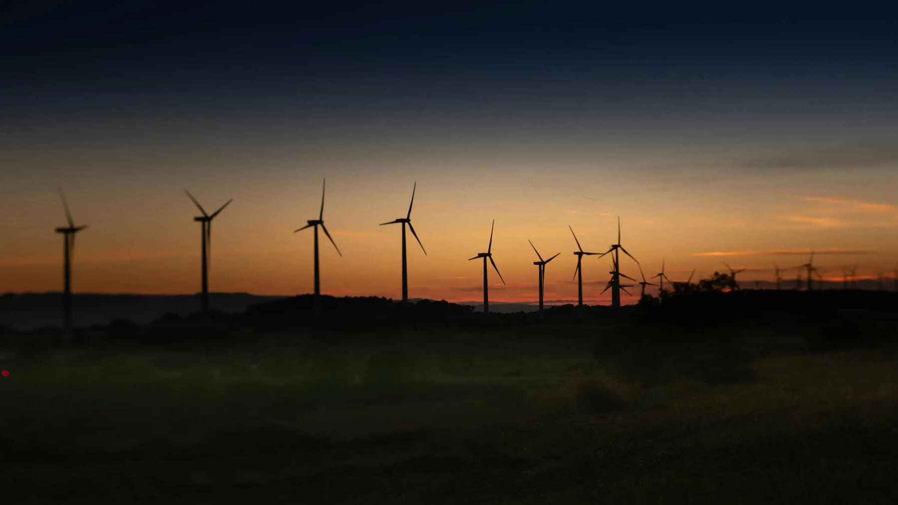 España resiste el shock energético gracias a las energías renovables parque eólico