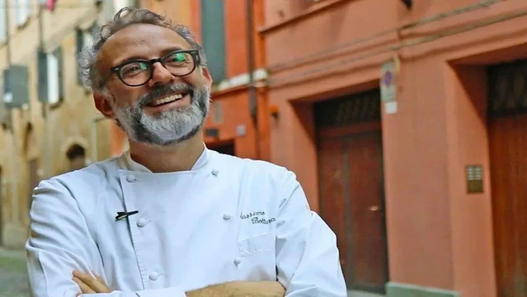 Massimo Bottura combate el desperdicio de alimentos con cocina sostenible para reducir emisiones y transformar la alimentación global