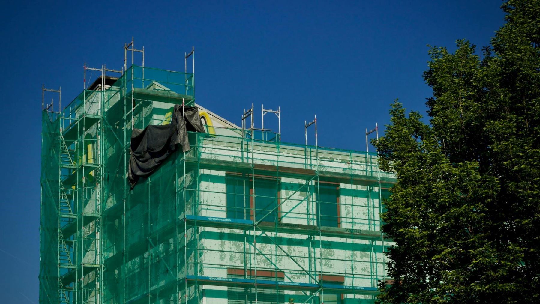 Greenpeace exige multiplicar la rehabilitación de viviendas y frenar la especulación para reducir el impacto del gas