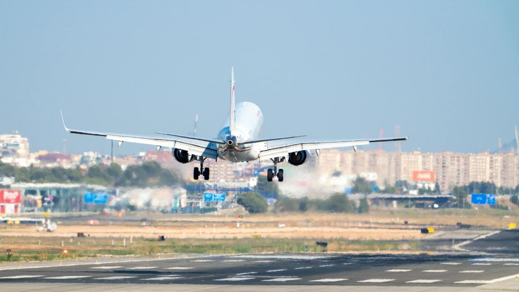 Plataforma NEATS: impacto climático de la aviación Europa vuelos emisiones