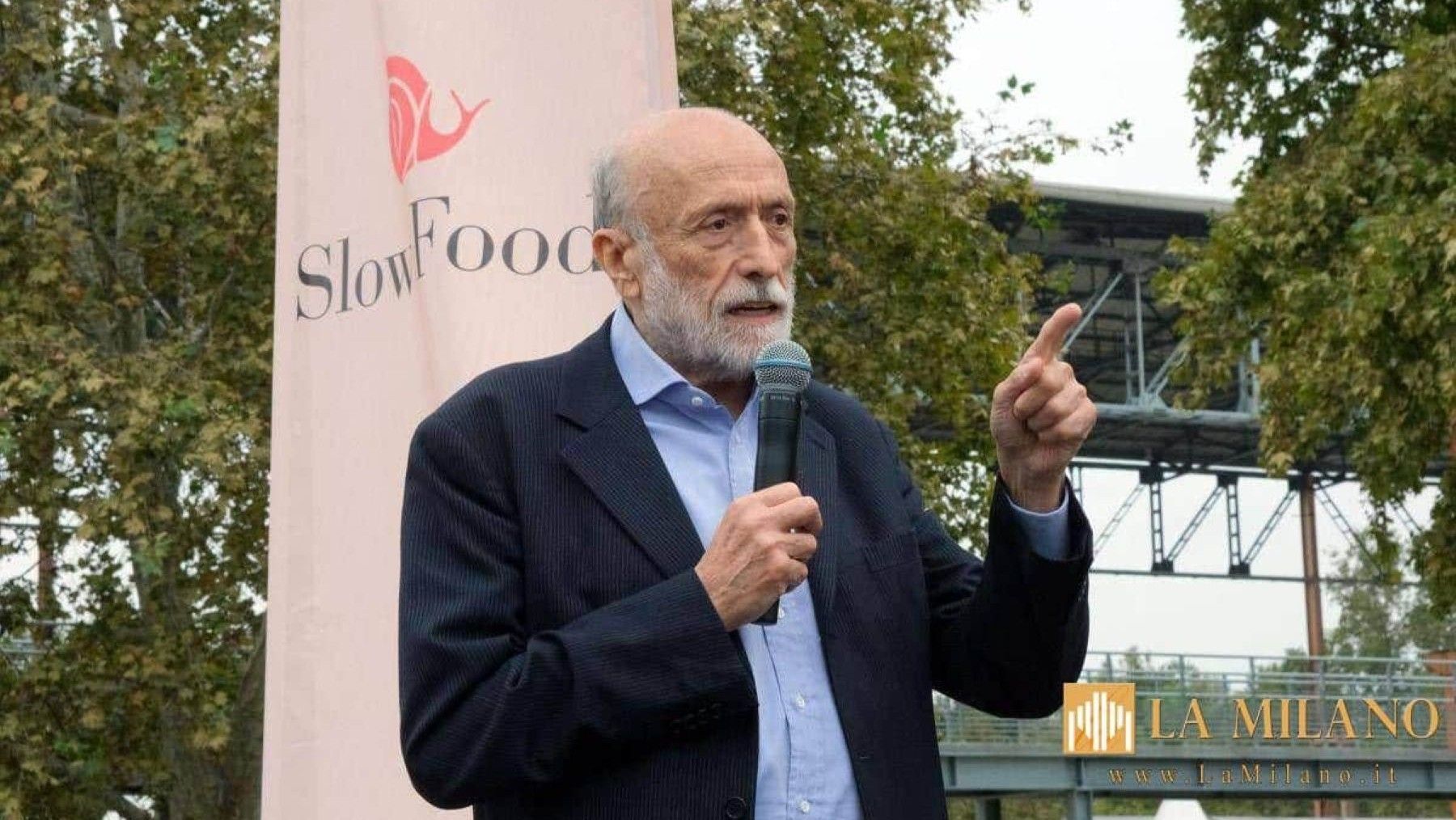Carlo Petrini y Slow Food promoviendo la alimentación sostenible y la biodiversidad