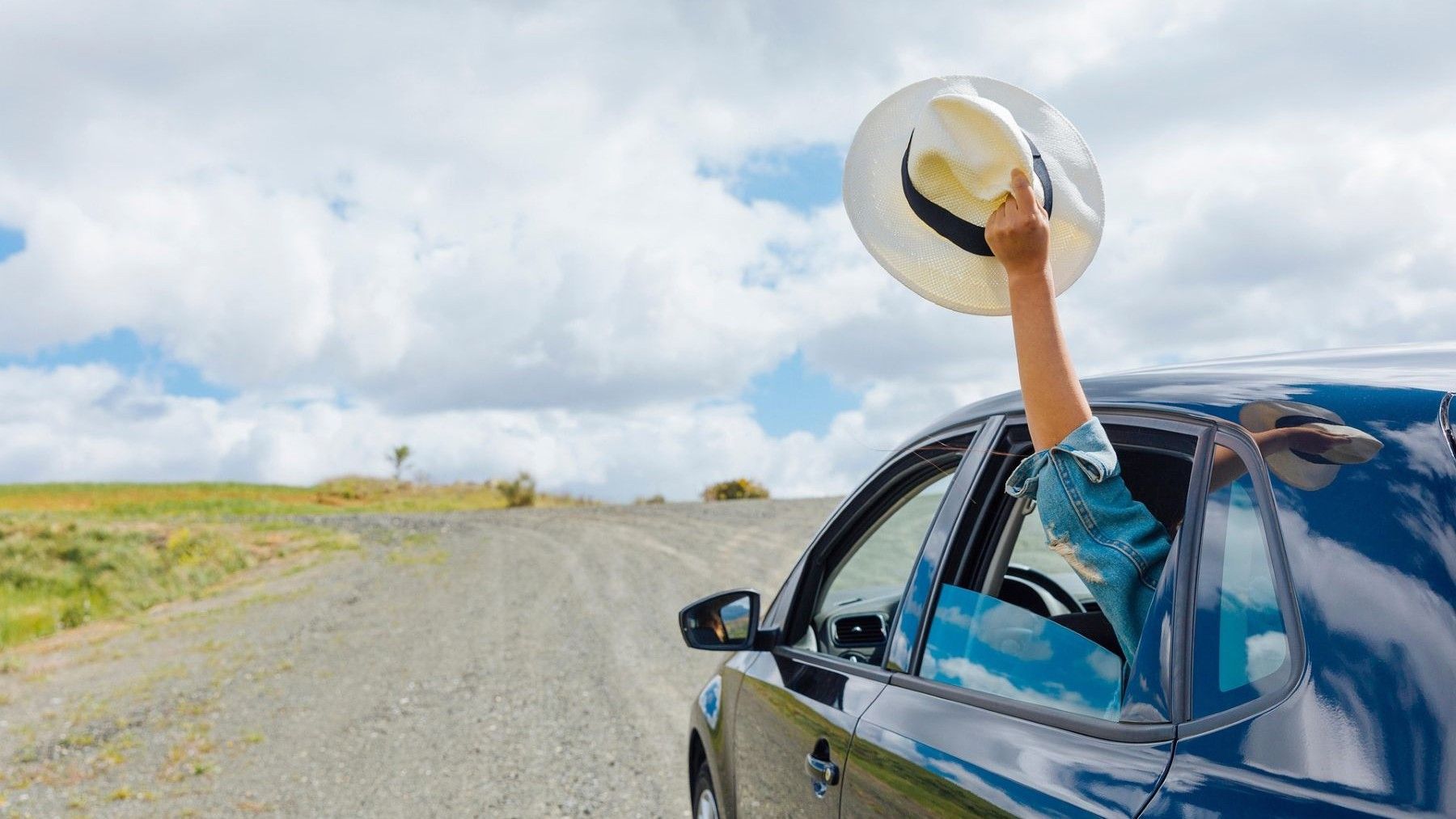 Coche compartido movilidad sostenible y menos contaminación tráfico ciudad