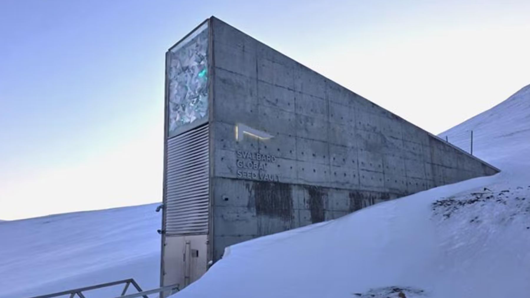 Instalación donde la bóveda de semillas de Svalbard gana el Princesa de Asturias