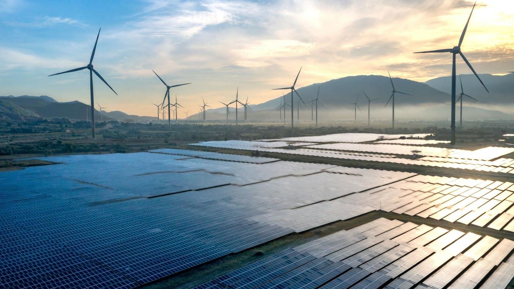 Expertos reunidos en una jornada sobre transición energética sostenible