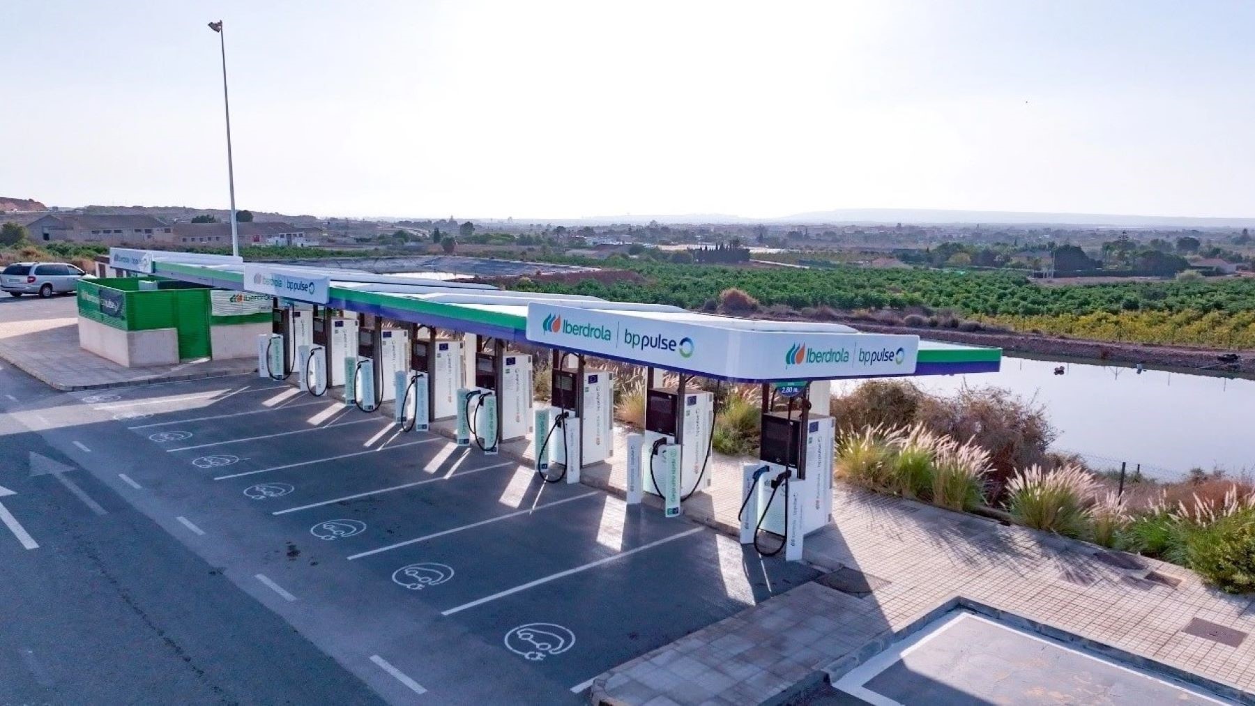 Recarga eléctrica ultrarrápida para vehículos eléctricos en España y Portugal
