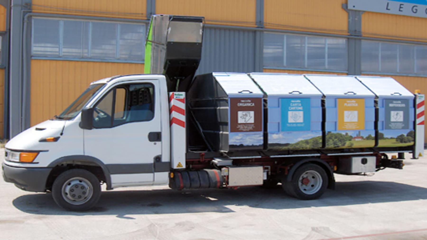 Castilla y León impulsa el reciclaje rural con puntos limpios móviles para reducir residuos