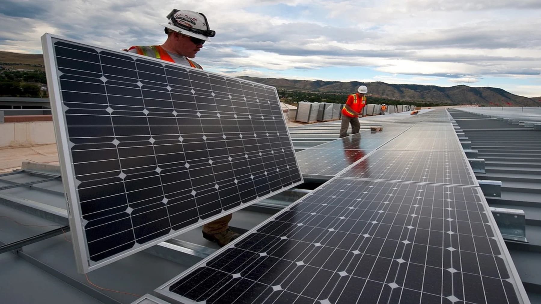megaparques solares en Corea del Sur con paneles fotovoltaicos